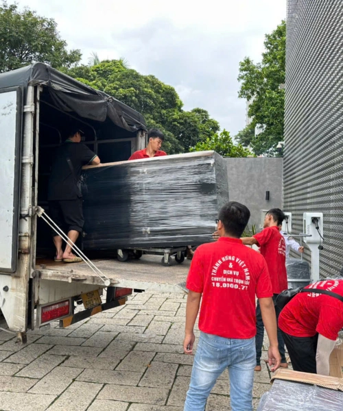 10 Smart Tips to Speed Up Your Man With Van London Move